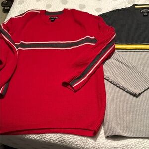 Like new Aeropostale Men’s Bundle of 2 Sweaters